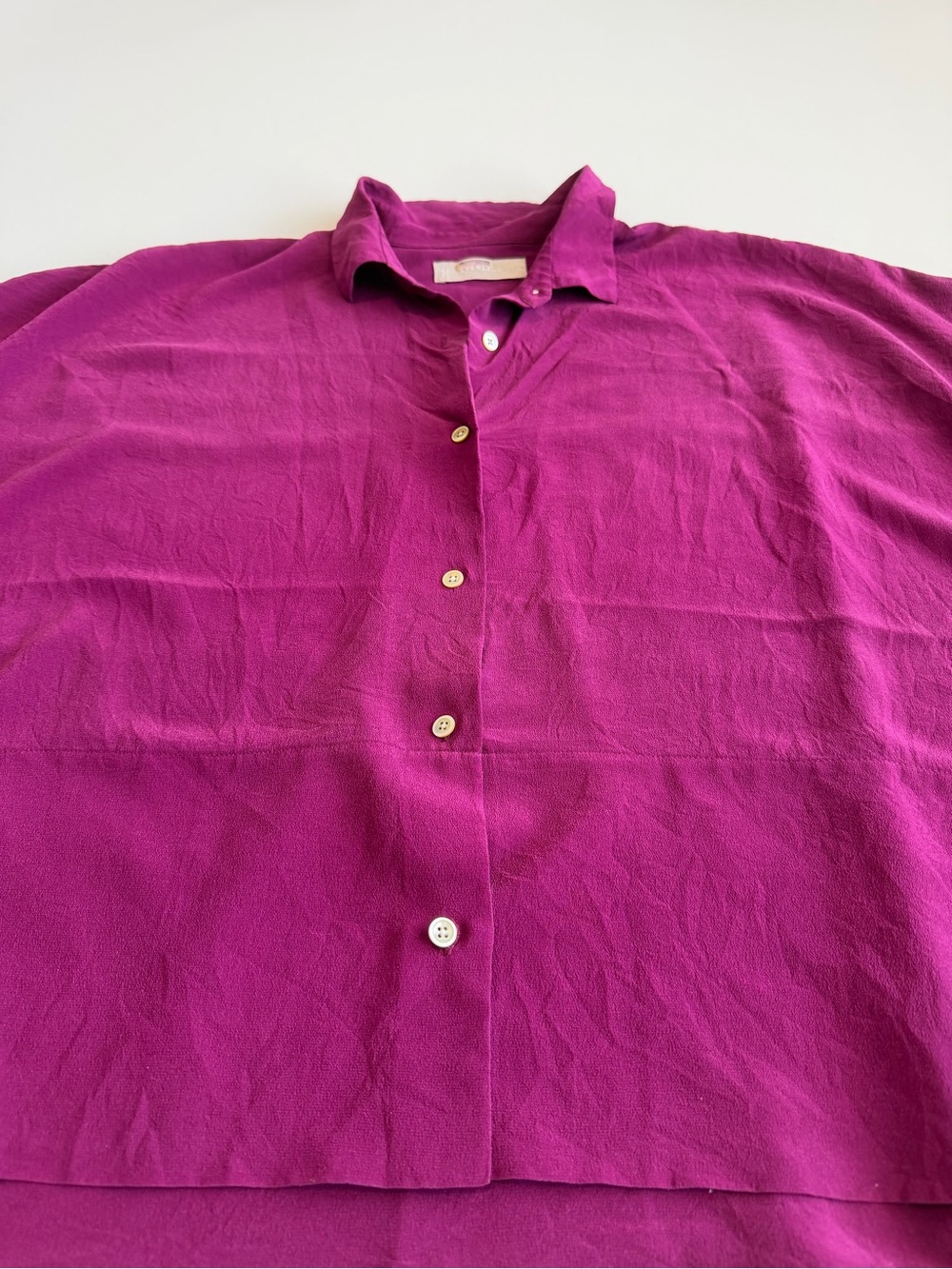 Everlane 100% Silk Button Down Blouse Magenta Purple Size 6 Short Sleeve Relaxed - Picture 2 of 7